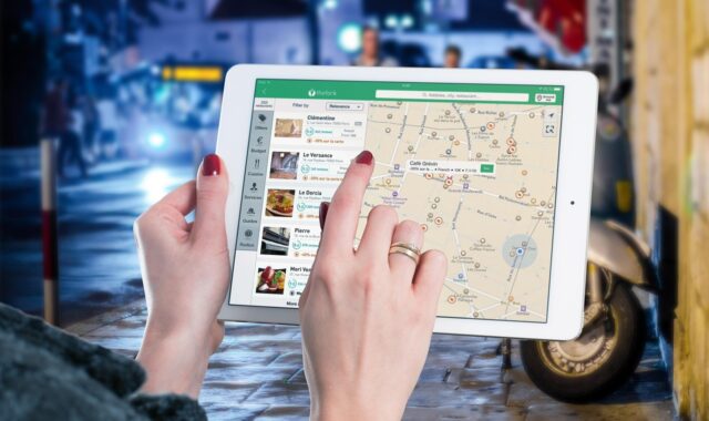 ipad, map, tablet, internet, screen, multimedia, information, restaurant, navigation, mock up, app, travel, journey, city, guide, apple, application, touchscreen, electronic, mobility, digital, media, mobile, display, device, equipment, hand, ipad, ipad, map, map, map, map, map, tablet, navigation, app, guide, guide
