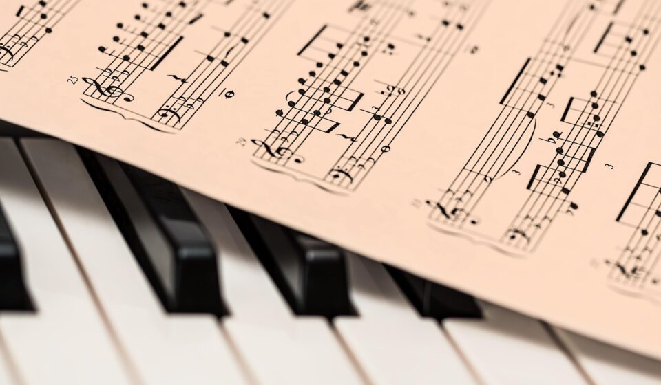 piano, sheet music, music, keyboard, piano keys, musical, music score, musical instrument, instrument, classical, stave, chord, harmony, instrumental, melody, pianoforte, pianist, music, music, music, music, music