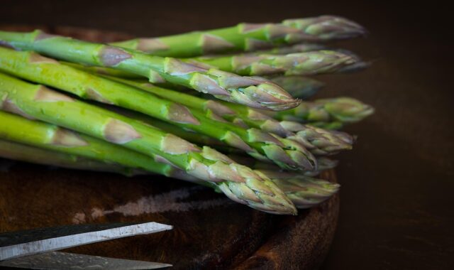 asparagus, green asparagus, green, raw, produce, harvest, organic, fresh, vegetables, food, healthy, nutrition, vitamins, asparagus tips, close up, asparagus, asparagus, asparagus, asparagus, asparagus