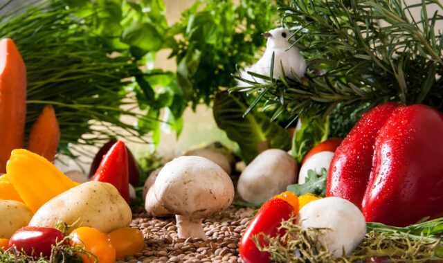vegetables landscape, garden, vegetables, tomatoes, mushrooms, paprika, carrots, nature, onions, herbs, basil, parsely, food, meal, harvest, bio