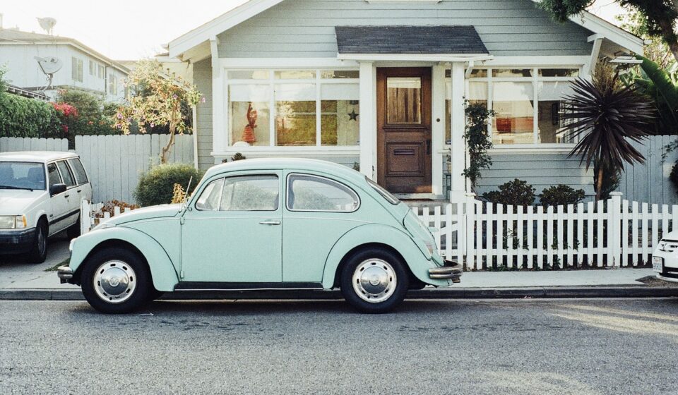 vw beetle, volkswagen, classic car, car, vintage, oldtimer, vehicle, car wallpapers, automobile, old, auto, classic, transport, transportation, drive, house, street