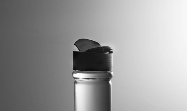 spreader, spice shaker, pepper shaker, pepper shaker, pepper shaker, pepper shaker, pepper shaker, pepper shaker